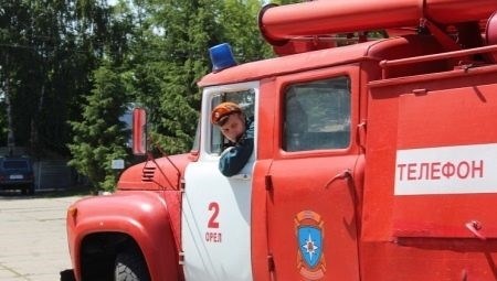 Преимущества профессии водителя пожарного автомобиля