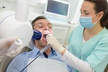 Какая гарантия есть на съемные зубные протезы?