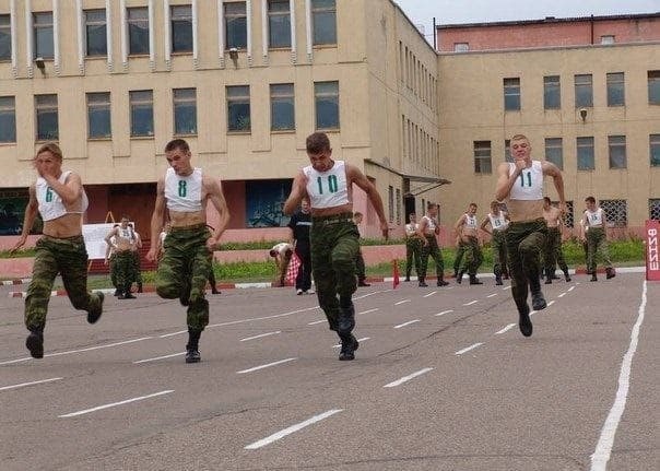 Преимущества и недостатки срочной службы